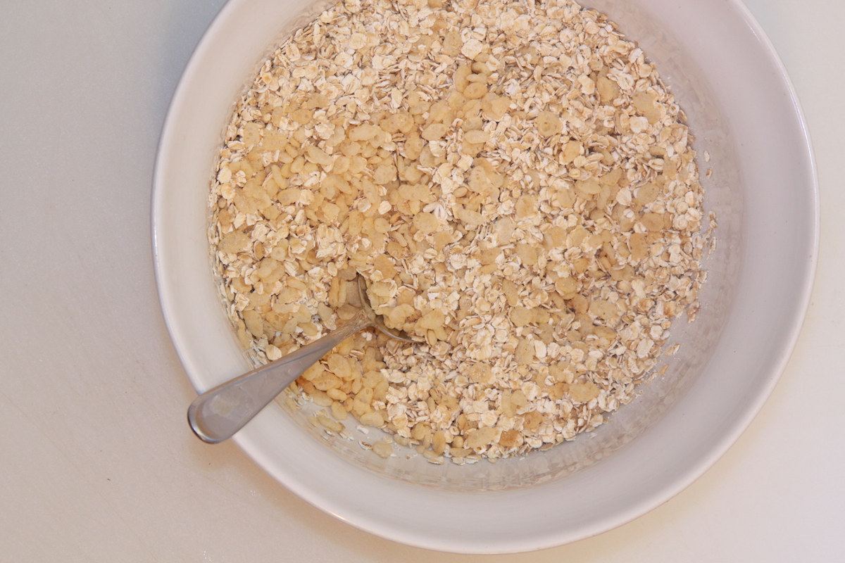 Mix Rice Krispies and Oats