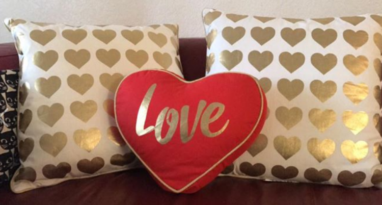 target read clear val new lisa pillow
