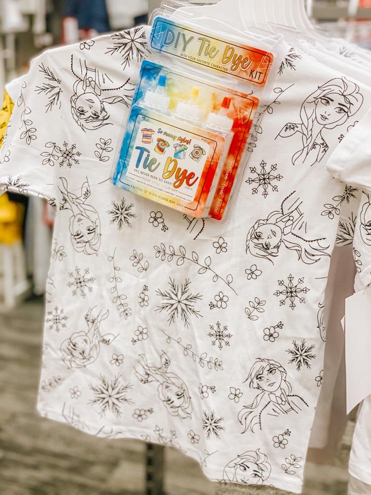 Kids’ DIY Tie Dye T-Shirts