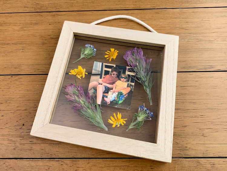 DIY Framed Pressed Flowers Mother’s Day Gift