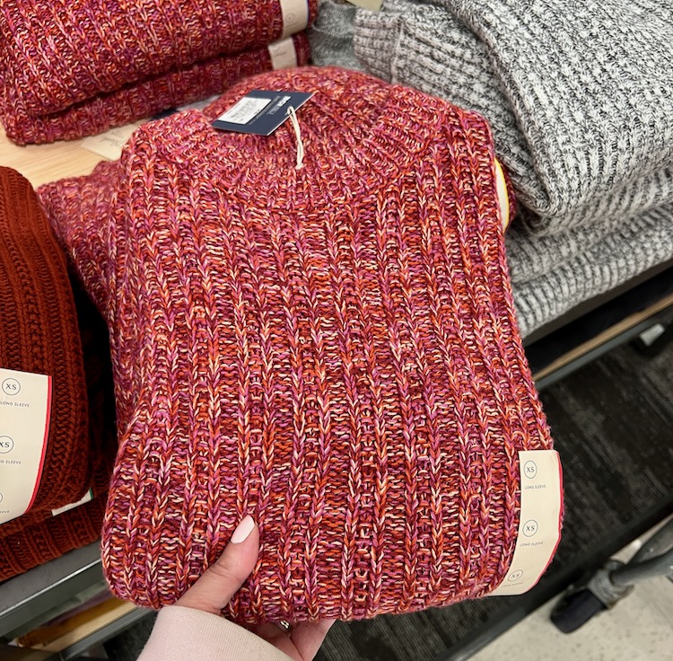 Save 30% on Women’s Sweaters & Fleece