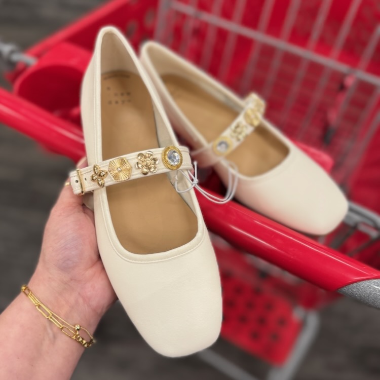 40% off Shoes (7/8 only)