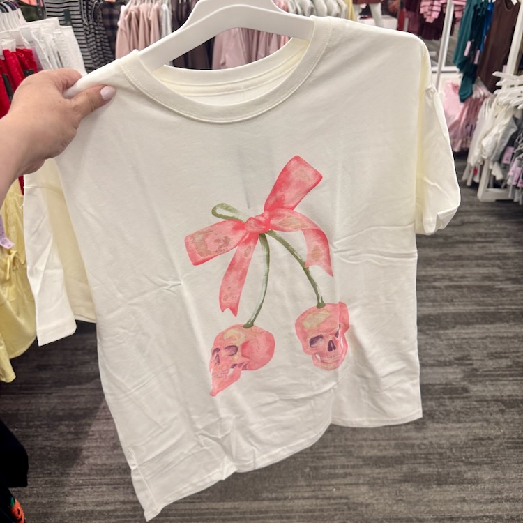 20% off Women’s Tees & Tanks
